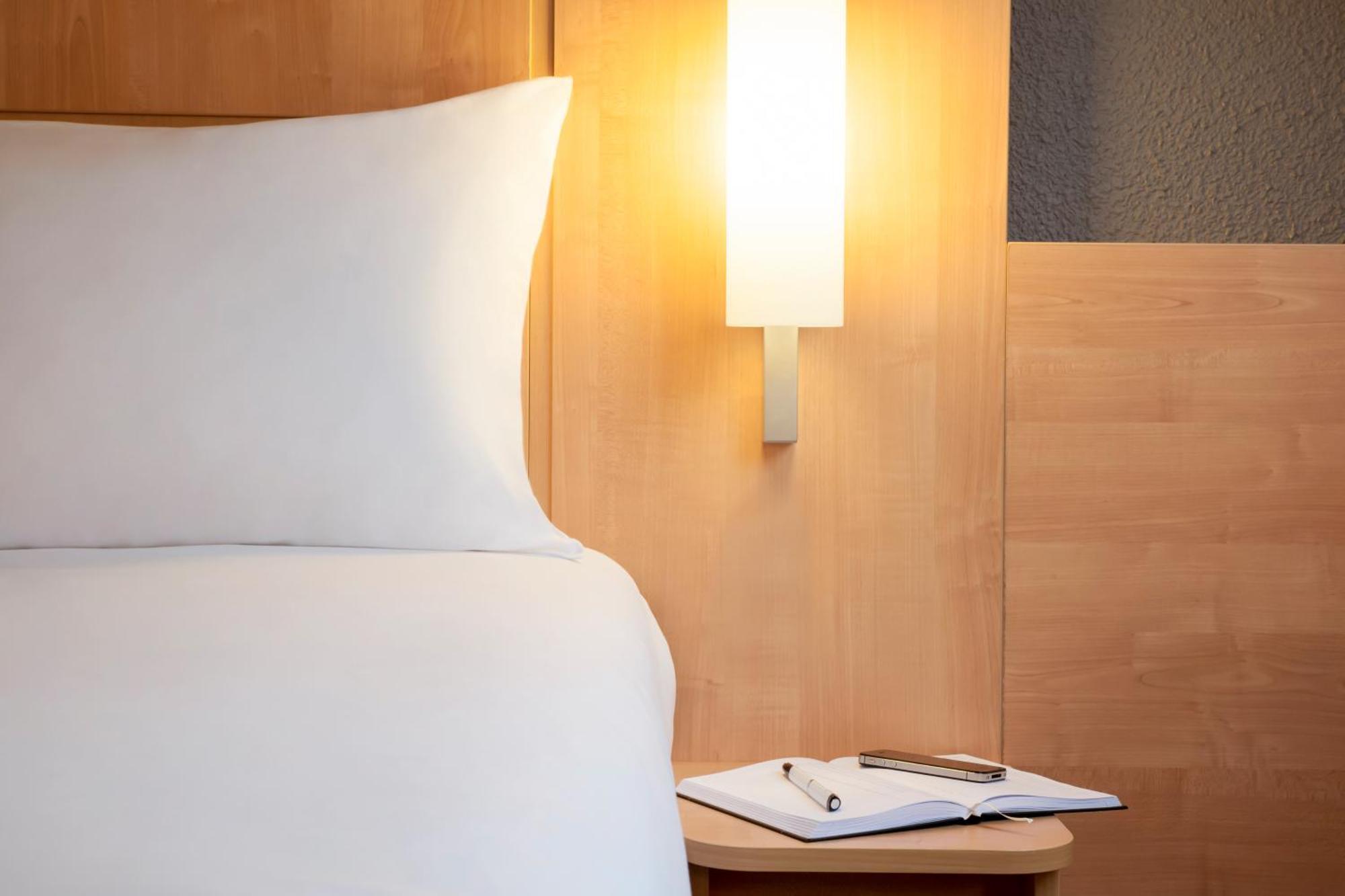 Ibis Maine Montparnasse Hotel