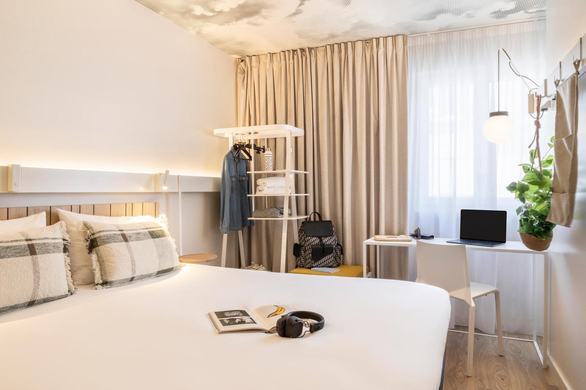 Ibis Maine Montparnasse Hotel 3*