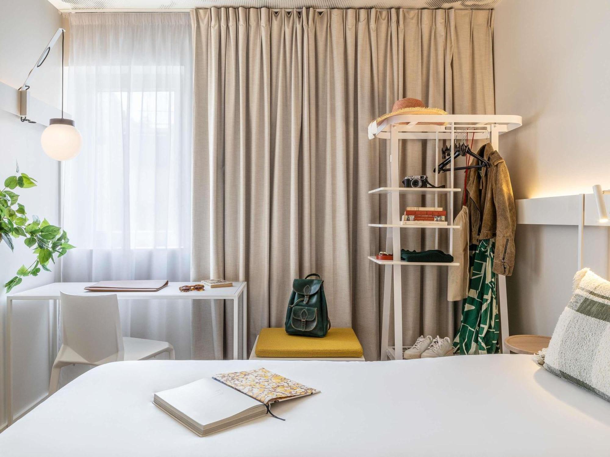 Hotel Ibis Maine Montparnasse Paris